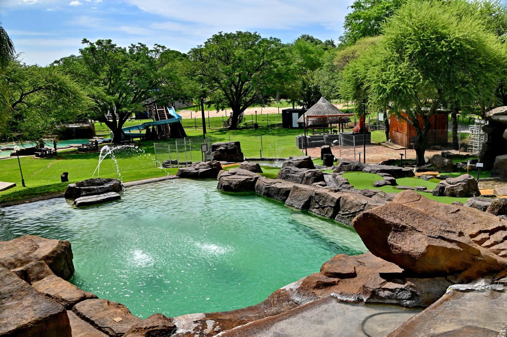 Seasons Golf, Leisure, Spa Hartbeespoort Exterior photo